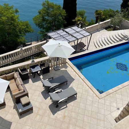 Villa Isabella - Luxury With Style Right Next To The Beach, Private Pool And Sea View Opatija Exterior foto
