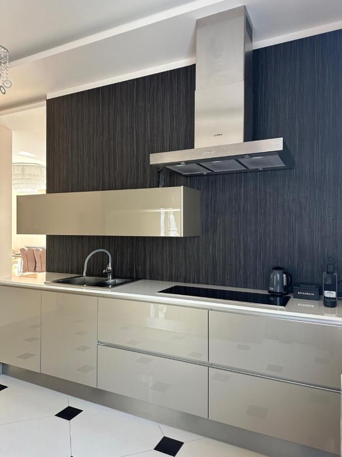 Villa Isabella - Luxury With Style Right Next To The Beach, Private Pool And Sea View Opatija Exterior foto